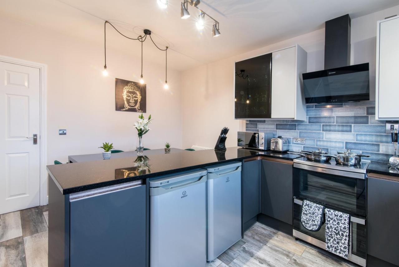 Immaculate 3 Bed House - Stunning Balcony Views Apartment Matlock  Ngoại thất bức ảnh