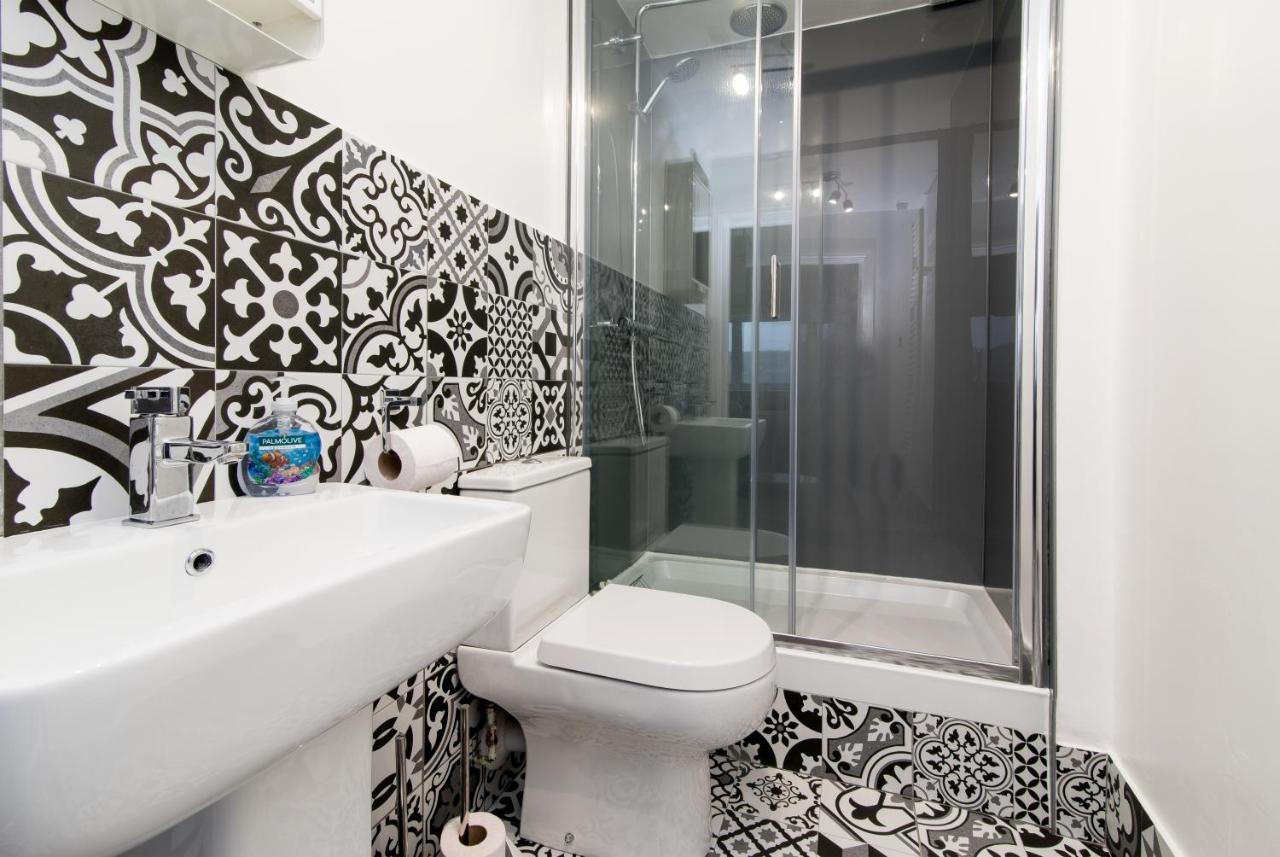 Immaculate 3 Bed House - Stunning Balcony Views Apartment Matlock  Ngoại thất bức ảnh