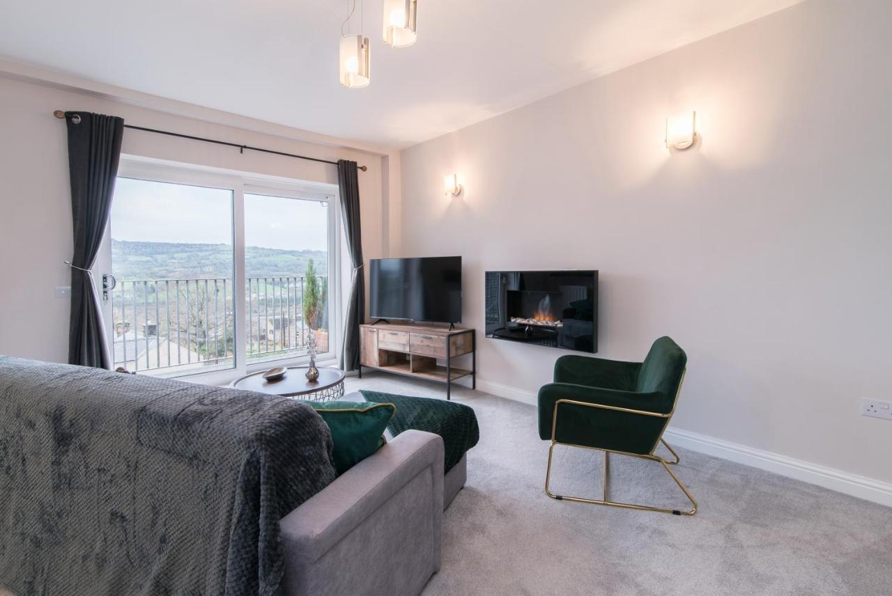 Immaculate 3 Bed House - Stunning Balcony Views Apartment Matlock  Ngoại thất bức ảnh