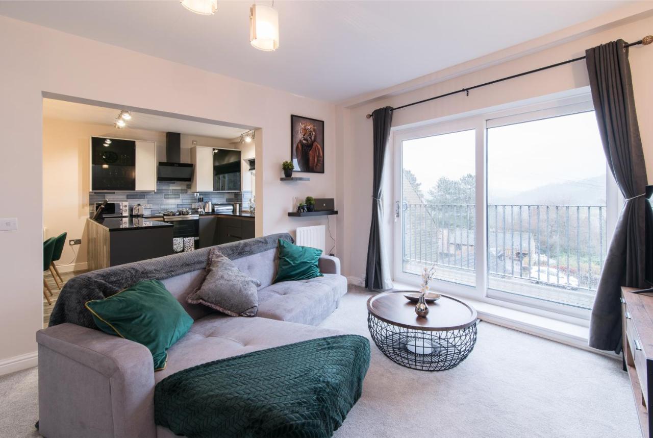 Immaculate 3 Bed House - Stunning Balcony Views Apartment Matlock  Ngoại thất bức ảnh